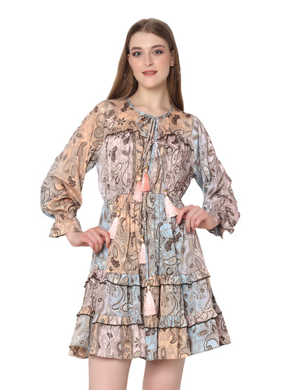 Robe courte à volants en soie Regal Radiance 