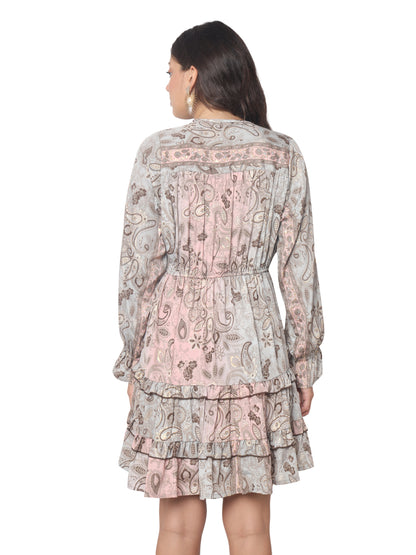 Robe courte à volants en soie Regal Radiance 