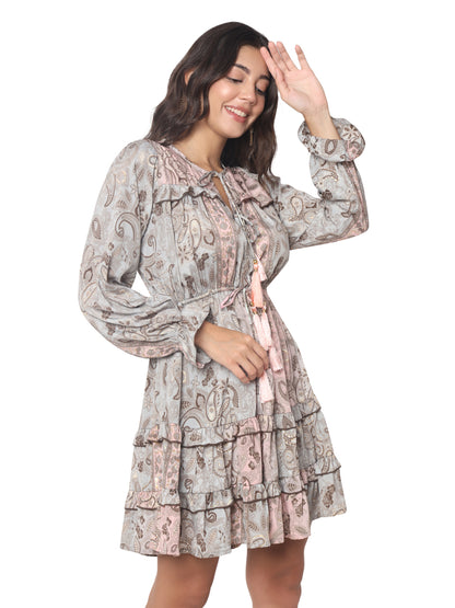 Robe courte à volants en soie Regal Radiance 