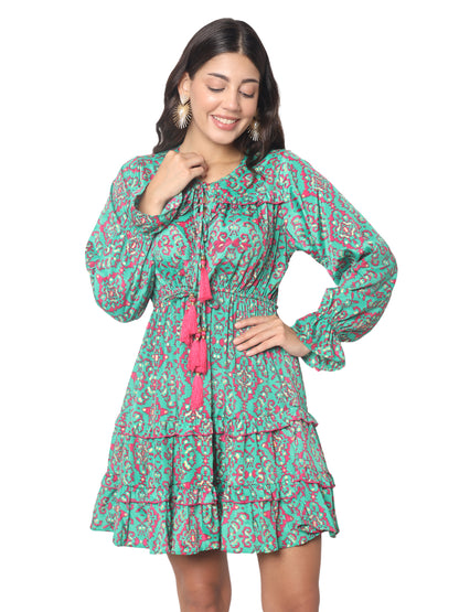 Robe courte à volants en soie Regal Radiance 