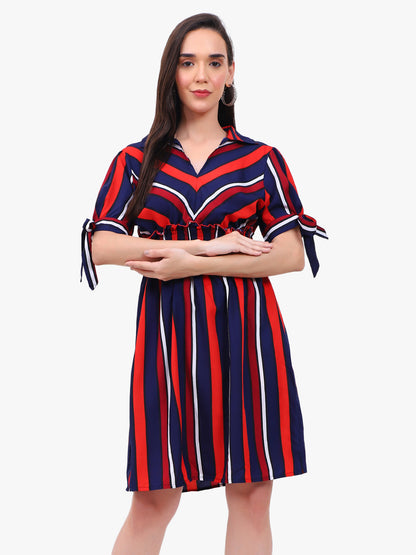 Vestido de crepe a rayas