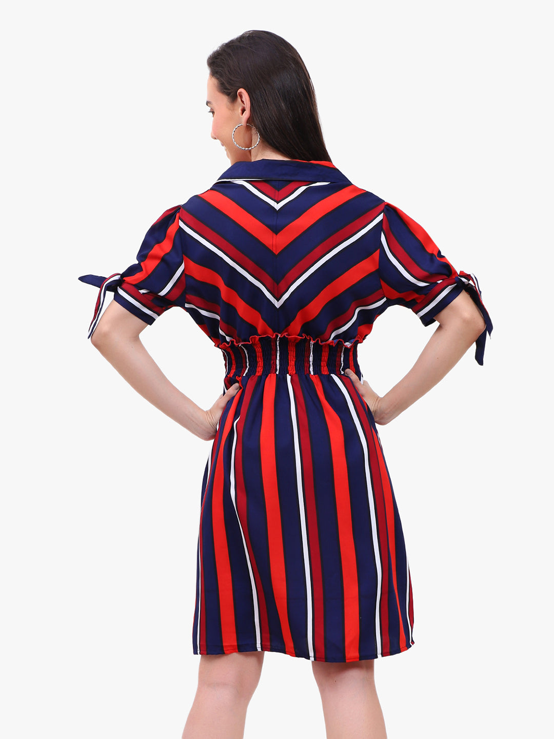 Vestido de crepe a rayas
