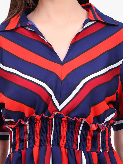 Vestido de crepe a rayas