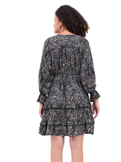 Robe courte à volants en soie Regal Radiance 