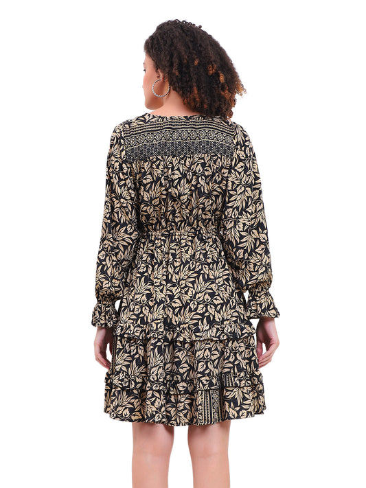Robe courte à volants en soie Regal Radiance 